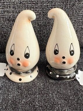 Transpac Johanna ParkeCeramic Ghost Halloween Salt and Pepper Shaker Set - Cream
